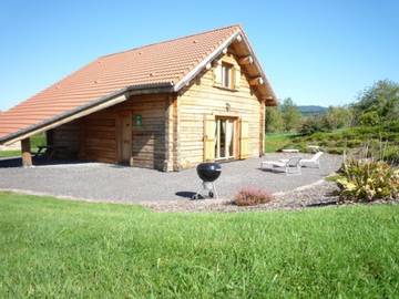 Gîte pour 6 personnes, avec jardin à Anould