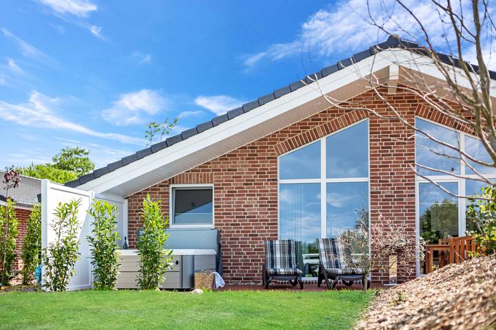Ferienhaus für 5 Personen, mit Whirlpool und Terrasse sowie Garten und Sauna auf Fehmarn - 2