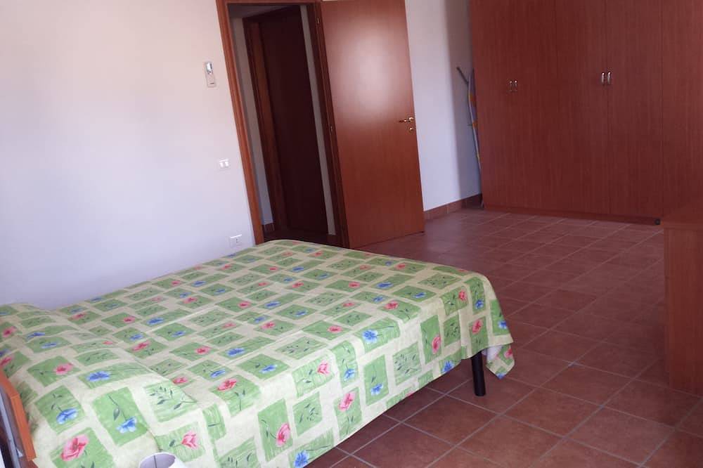 Apartamento entero, Capoterra: Costa sur de Cerdeña - Alquilo piso en la villa in Capoterra, Provincia de Cagliari