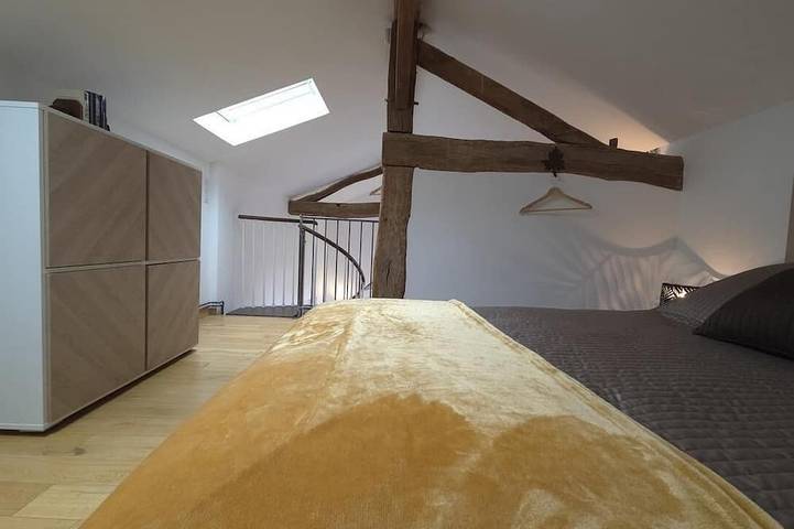 Location de vacances pour 3 personnes, avec jardin et piscine à Saint-Didier-sur-Chalaronne - 4