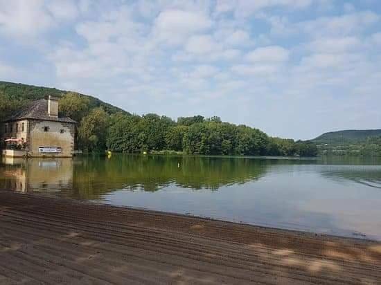 Location de vacances pour 5 personnes, avec piscine et terrasse, animaux acceptés à Lissac-sur-Couze - 4