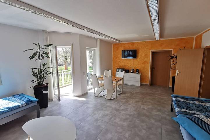 Ganze Wohnung, Gemütliche moderne Unterkunft mit top Anbindung nach Leipzig. in Borsdorf, Leipzig und Umgebung