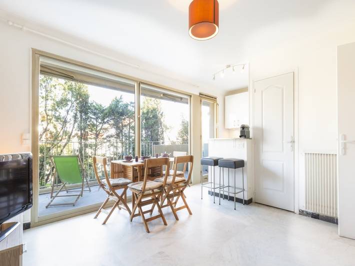 Location de vacances pour 3 personnes, avec terrasse et piscine, adapté aux familles dans Plage de la Salis - 2