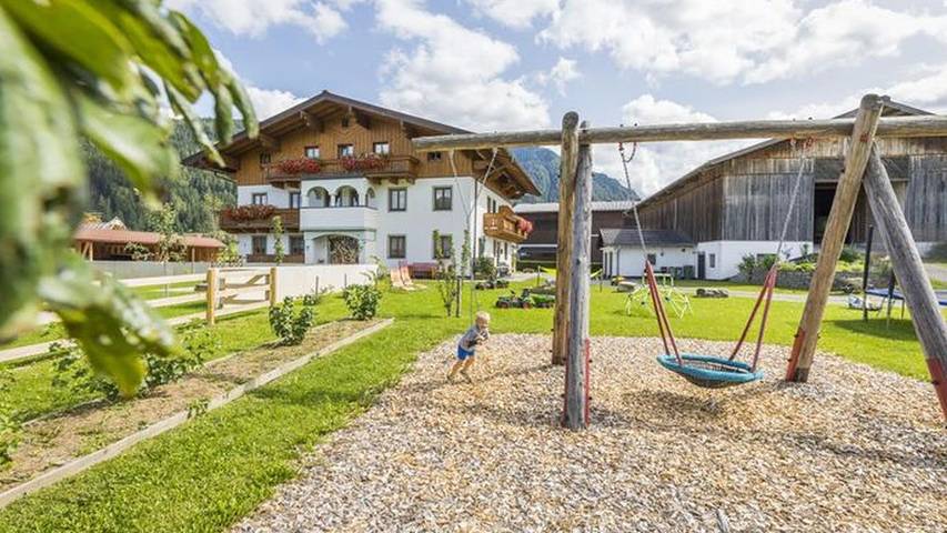 Bauernhof für 2 Personen, mit Garten und Balkon, kinderfreundlich in Flachau