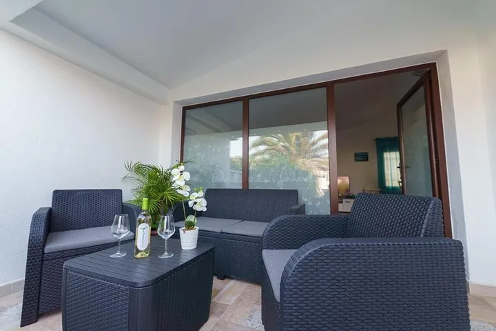 Apartamento de vacaciones para 4 personas, con terraza y jardín - 1