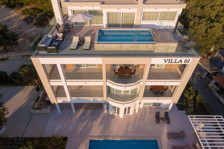 Apartament wakacyjny dla 6 osób w Promajna