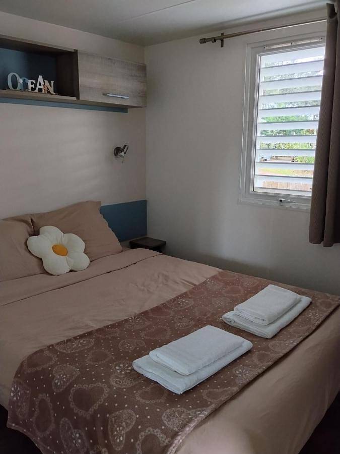 Camping pour 5 personnes, avec terrasse dans Claouey - 2