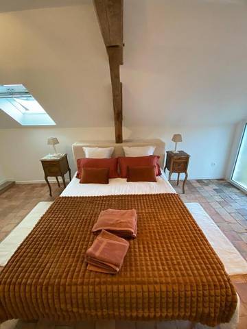 Gîte pour 8 personnes, avec terrasse à Sablé-sur-Sarthe
