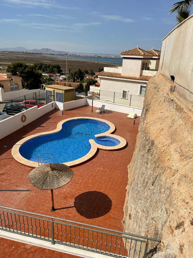 Chalet para 6 personas, con piscina y jacuzzi además de balcón y jardín en Campo de Cartagena - 3