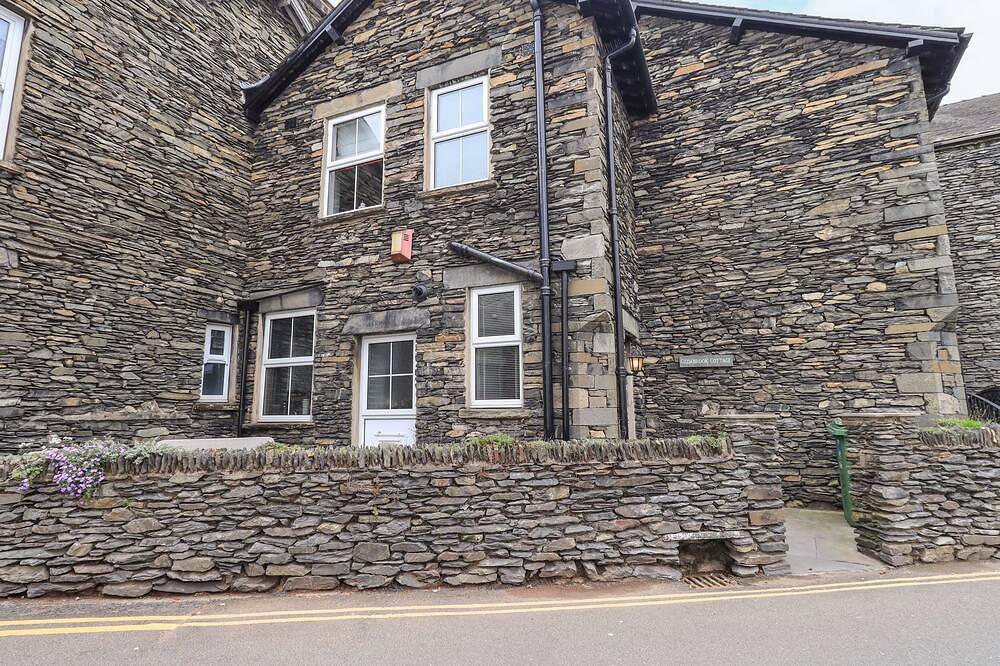 Gildabrook Cottage, pet friendly in Bowness-On-Windermere in Bowness-on-Windermere, Lake District