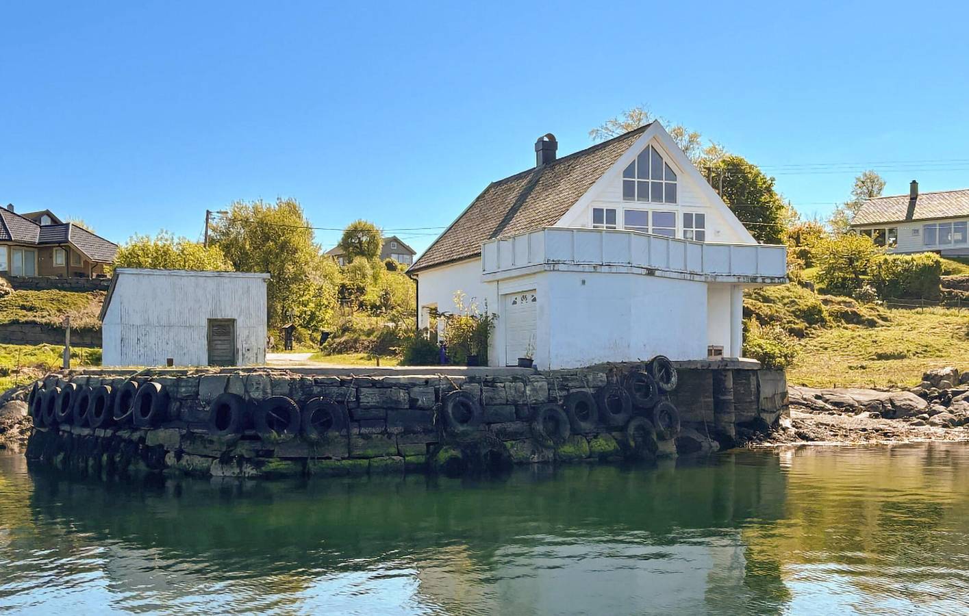 Ferienhaus für 8 Personen mit Terrasse in Radøy