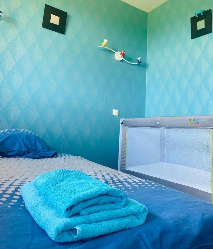 Location de vacances pour 8 personnes, avec jardin et vue ainsi que piscine et bassin pour enfant dans Plage Kersiny - 3