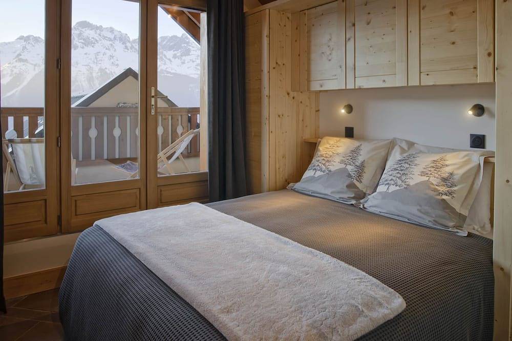 Entire apartment, \"33\" in the Hermine Residence in Oz, Écrins National Park