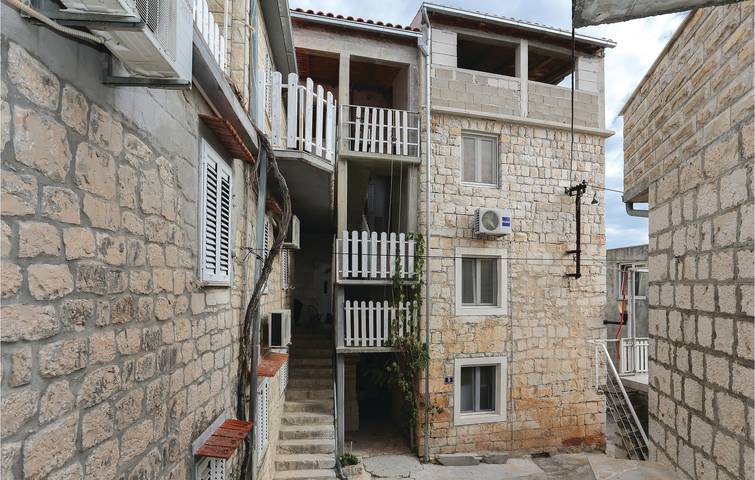 Apartament wakacyjny dla 4 osób w Slatine
