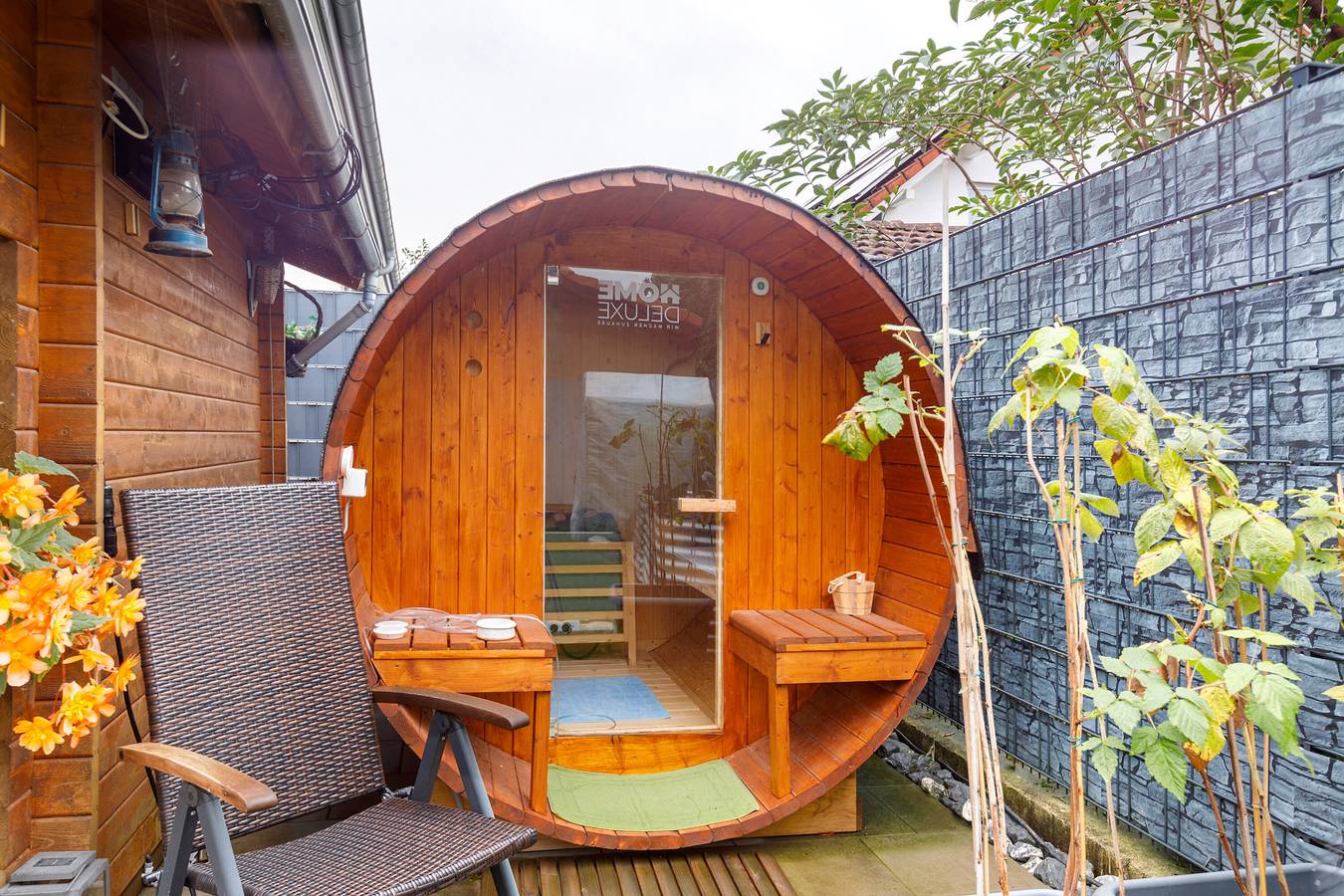 Ganze Wohnung, Apartment 'Ferienwohnung am Rosenberg' mit Gemeinschaftsgarten, Wlan und Klimaanlage in Stockach, Landkreis Konstanz