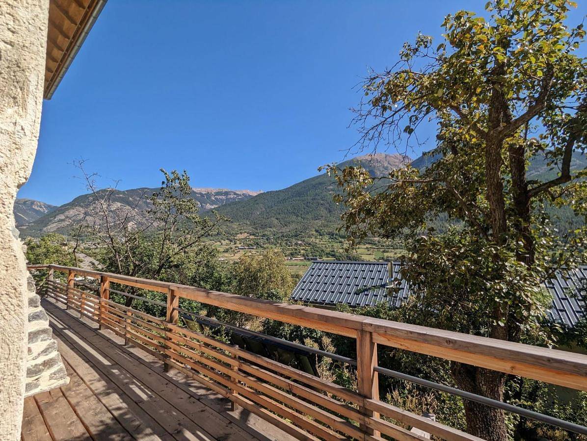 Villa Panorama - 120m2, 8 pax, 6mn des pistes, rénové, plein sud in Puy-Saint-André, Parc national des Écrins