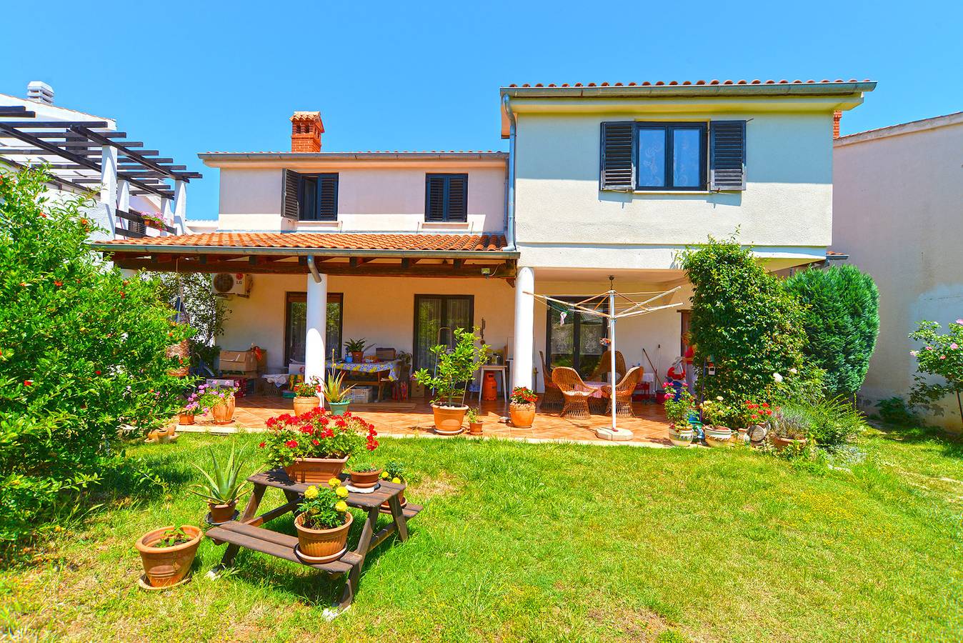 Ganze Wohnung, Ferienwohnung für 2 Personen mit Balkon in Banjole, Südküste Istrien