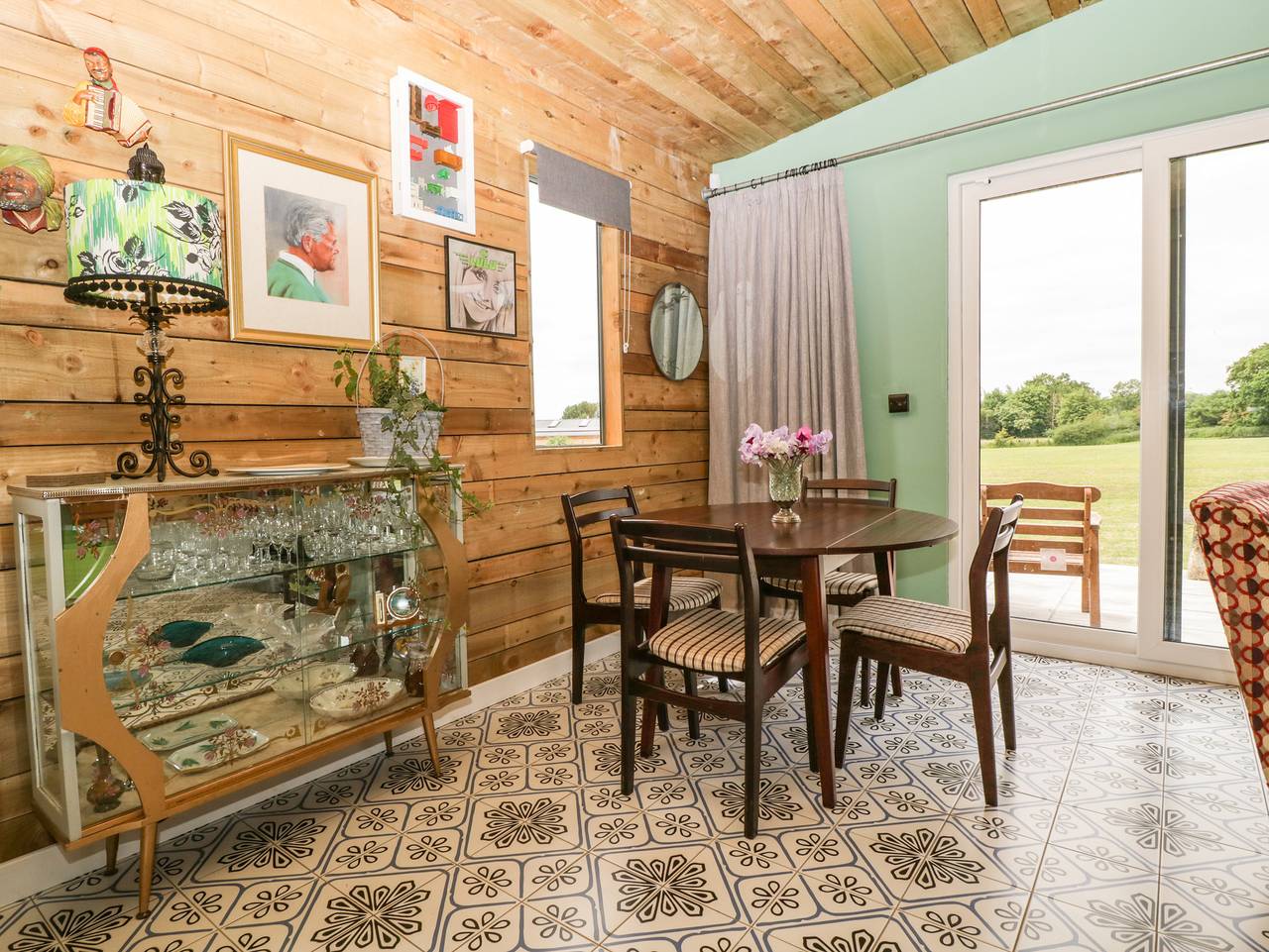 Lulu Logs in North Somerset