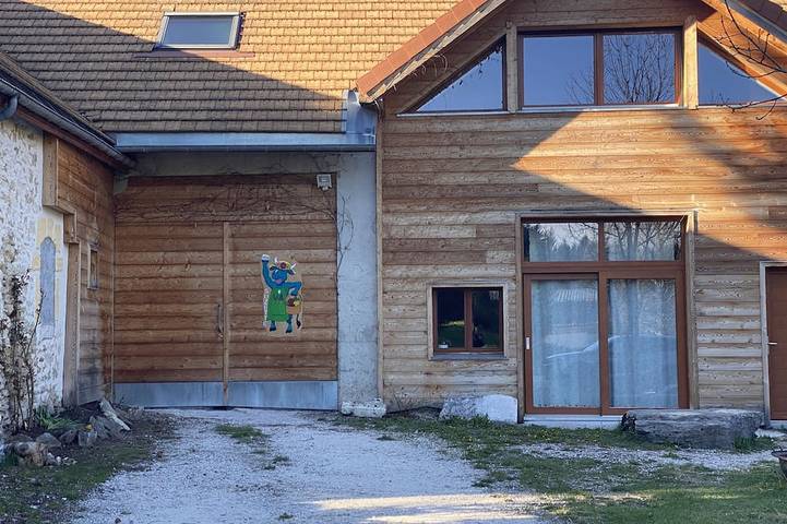 Gîte pour 10 personnes, avec jardin et terrasse