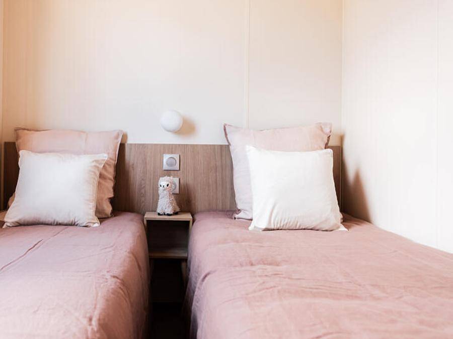 Camping Bon Port - Mobilheim 9 personen - Premium Tribu Selenia Suite - 8/9 Pers. - Bettwäsche und Handtücher inklusive in Lunel, Côte d'Améthyste