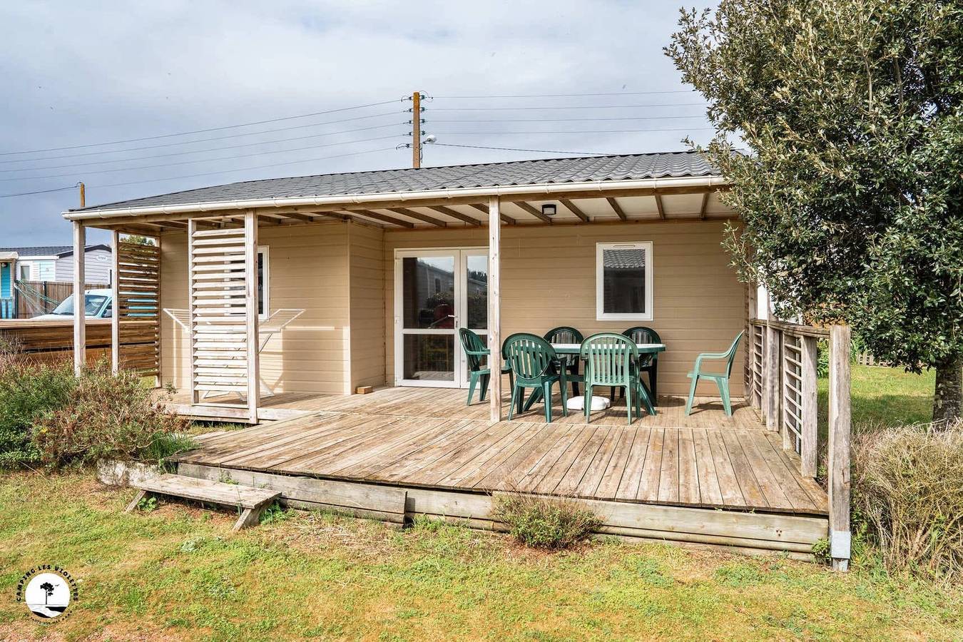 Zecamping 4 étoiles parc aquatique 2km plage dog friendly locatif 35m2 6 pers in L'Aiguillon-la-Presqu'île, Vendée