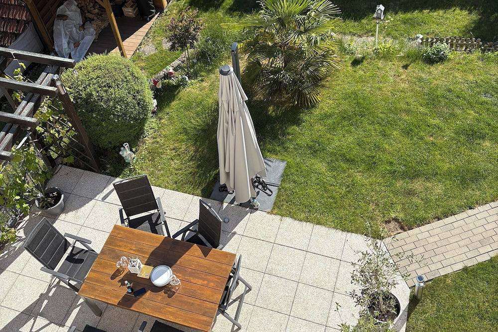 Ganze Wohnung, Gemütliche Ferienwohnung Schloßblick Apartment in Geisenheim am Rhein - Rheingau in Geisenheim, Rheingau-Taunus-Kreis