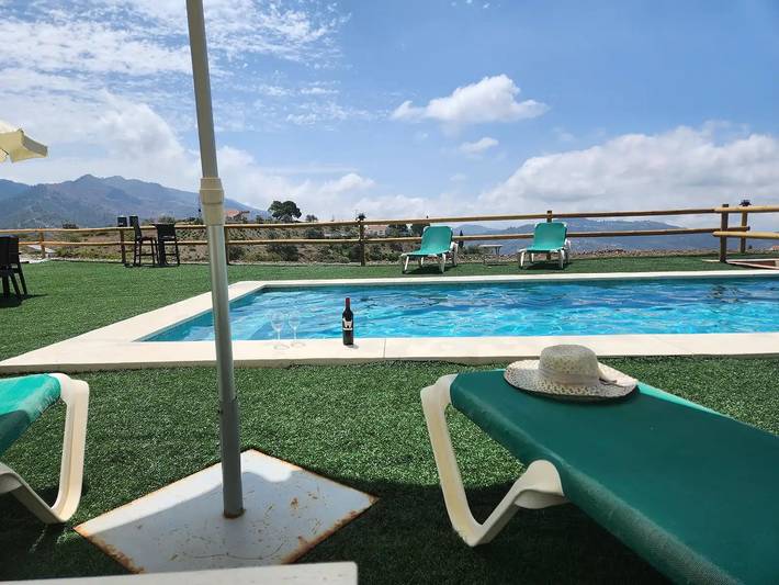 Villa Gabriel avec piscine privée in Canillas de Albaida, Cordillera Penibética
