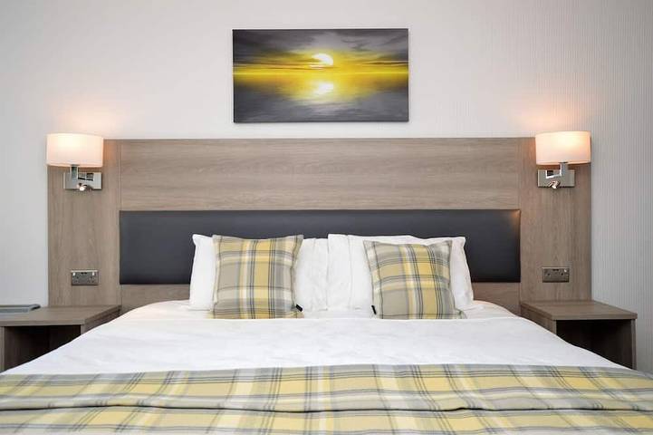 Fyne Rooms - Jura Superior King - Bed & Breakfast in Tighnabruaich, Argyll & Bute