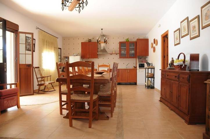 Casa rural para 12 personas, con vistas además de piscina y jardín en Sierra Sur de Sevilla - 2