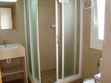 Villa in Alaior Municipality, Menorca für 4 