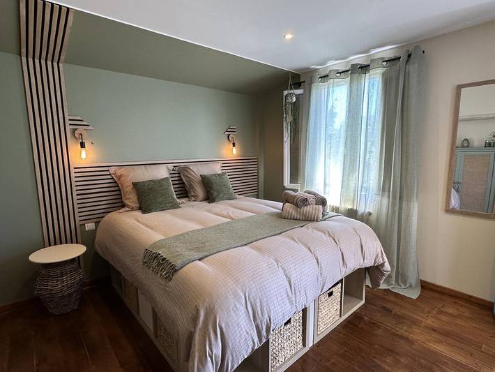 Chambre d’hôte pour 3 personnes, avec Terrasse et Jacuzzi ainsi que Jardin et Piscine dans les Landes