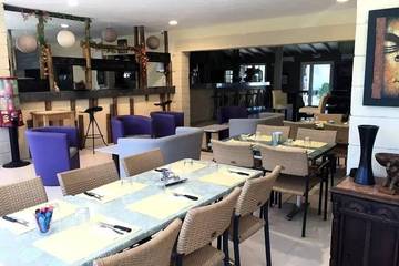 Camping pour 6 Personnes dans Le Muy, Région de Draguignan, Photo 2