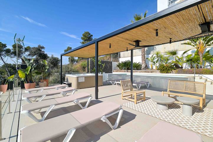 Chalet para 8 personas, con jacuzzi además de balcón y piscina en Provincia de Barcelona - 4