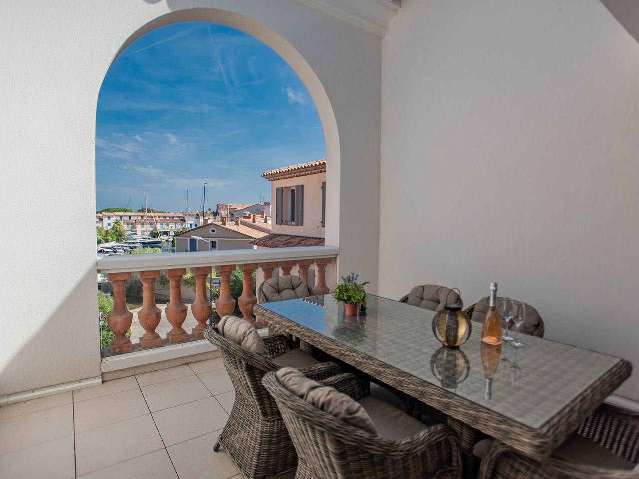 Apartamento entero, Apartamento de vacaciones para 4 personas con balcón in Port Grimaud, Grimaud