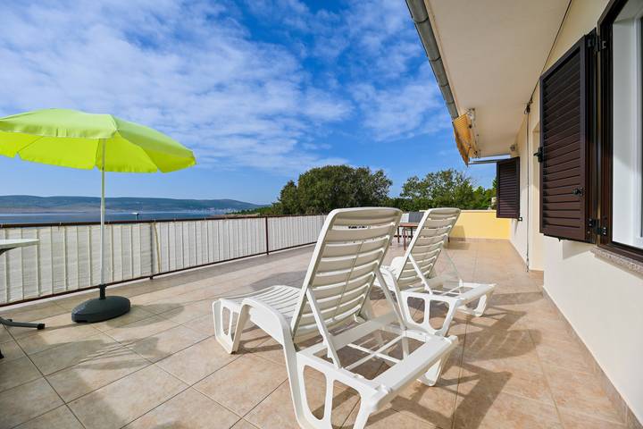 Apartament wakacyjny dla 7 osób, z balkon/ taras w Seline