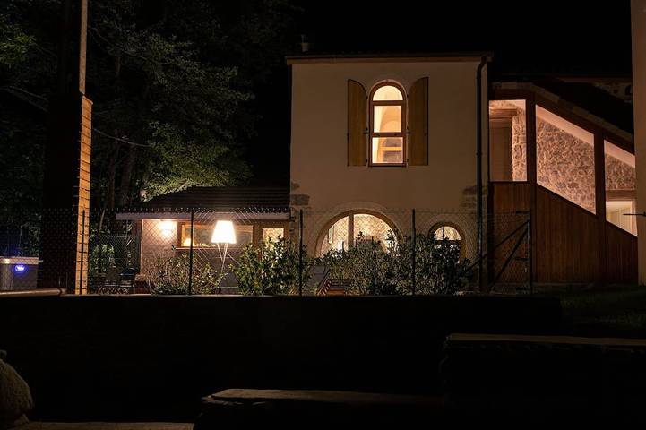 Location de vacances pour 6 personnes, avec jacuzzi et jardin, animaux acceptés à Bourg-Argental - 3