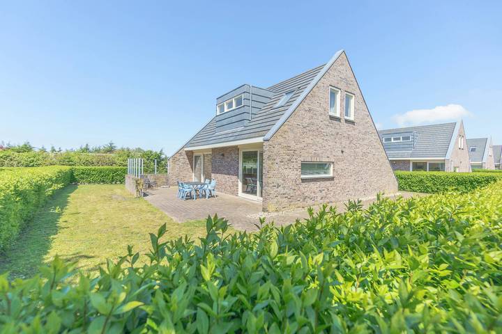 Glamping voor 6 personen, met terras en tuin in Callantsoog