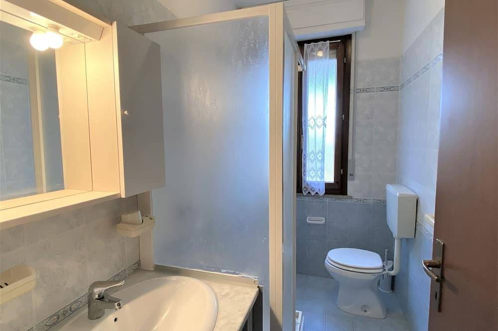 Ganze Wohnung, Schöne Wohnung für 4 Personen mit Tv und Innenhof in Mazzanta, Etruskische Küste