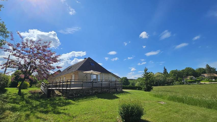 Gîte for 6 people, with terrace and garden - 1