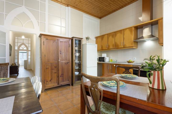 Entire apartment, Apartment 'Casa Mira D'Aire' with Balcony and Wi-Fi in Mira de Aire, Parque Natural das Serras de Aire e Candeeiros