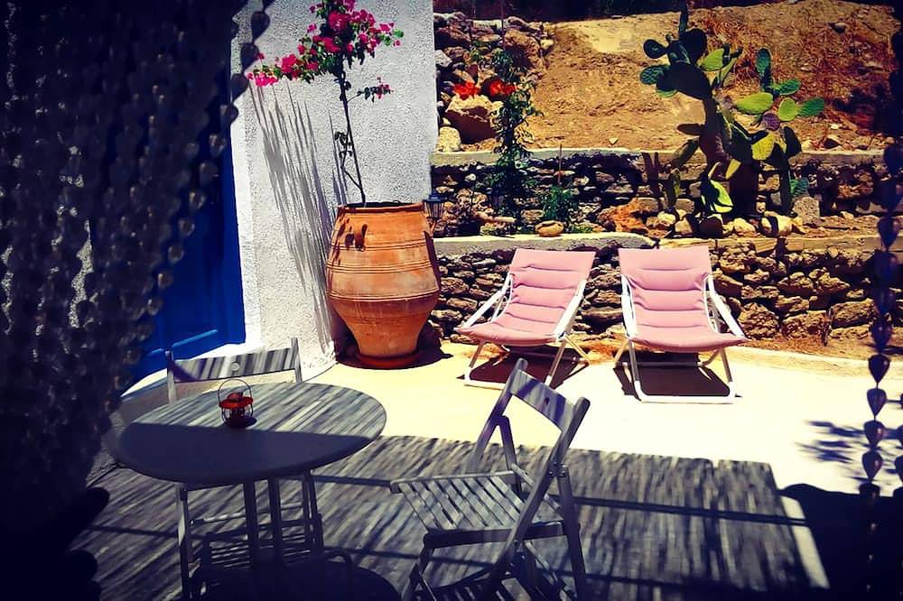 Ganze Wohnung, La Luna Blu Apartment \"Geco\", Meerblick, 500 Meter vom Strand entfernt in Ferma, Lasithi