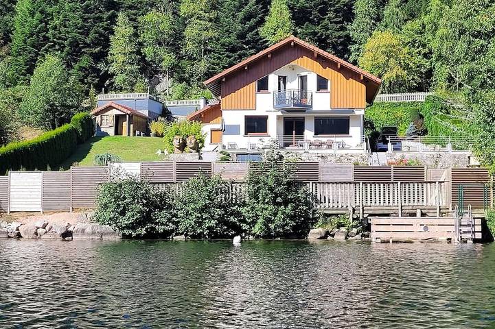 Maison de vacances pour 8 personnes, avec sauna et jacuzzi ainsi que balcon et jardin dans Lac de Gérardmer