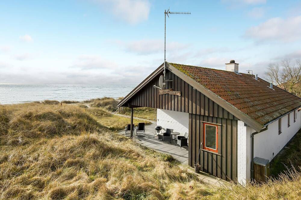 Schönes Haus in Aakirkeby mit Wlan in Boderne, Aakirkeby