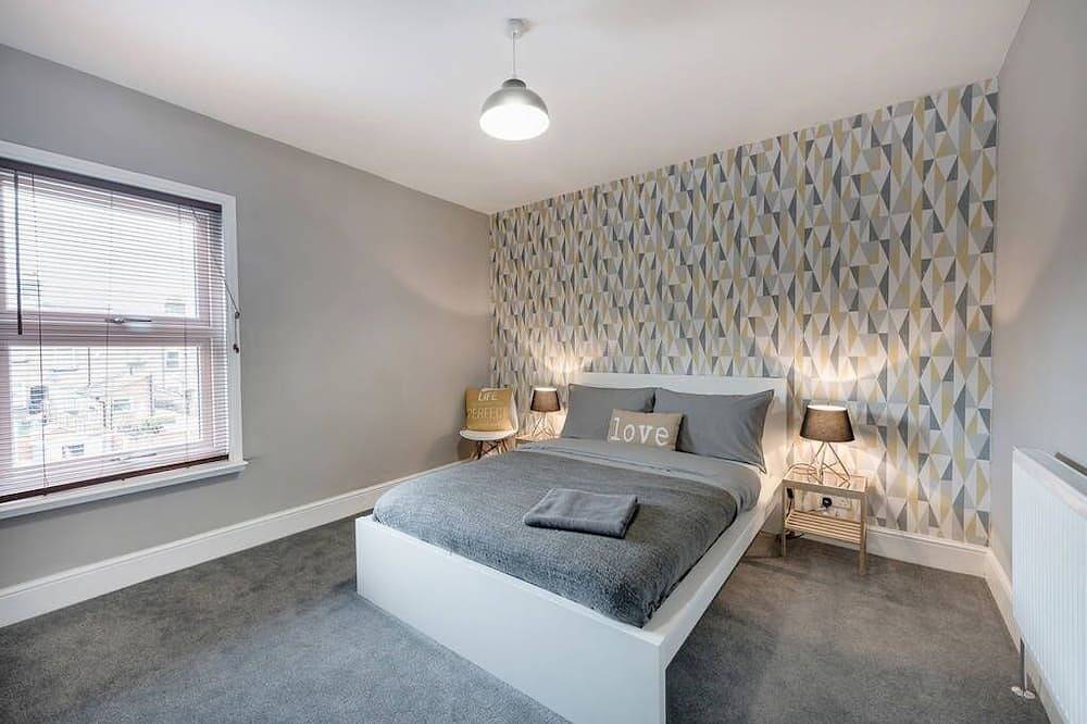 Cambridge House - Luton in Luton, Chiltern Hills