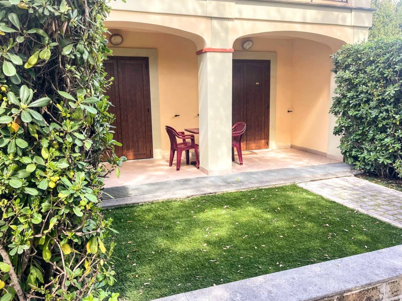 Entire apartment, Quiet Retreat Near Rome and Tivoli Baths in Settecamini, Rome