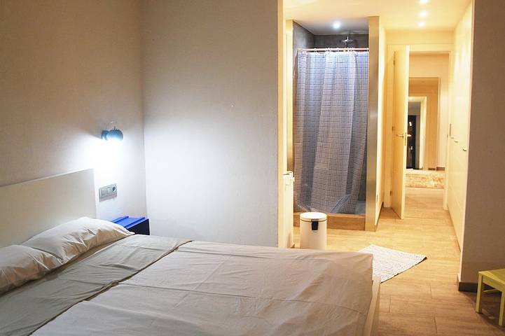 Location de vacances pour 8 personnes, avec jardin et balcon à Vall-llobrega - 2