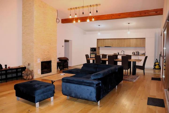 Villa pour 10 personnes, avec Jacuzzi et Terrasse ainsi que Jardin et Piscine en Roumanie - 4