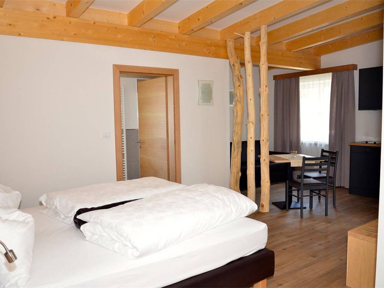 Ganze Ferienwohnung, Pension Dolomiten in Laag, Neumarkt