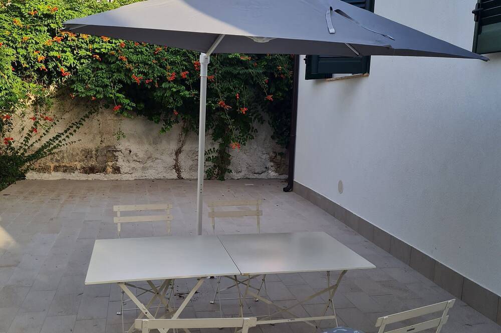 Small villa in Mondello, a few steps from the sea in Mondello, Palerme