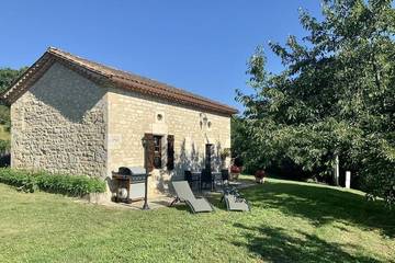 Gîte pour 2 personnes, avec jardin à La Ballade de Pern